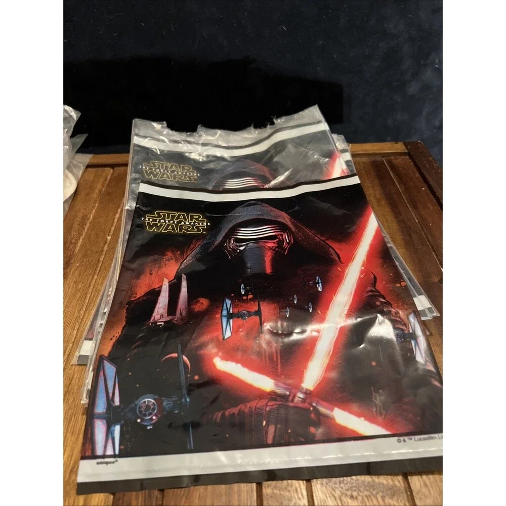 Disney Star Wars The Force Awakens Kylo Ren 8 Party Goodie Loot bags New 40 Read